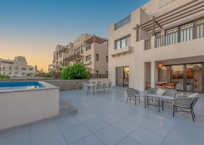 Fanadir Marina Private Pool 3br شقة *